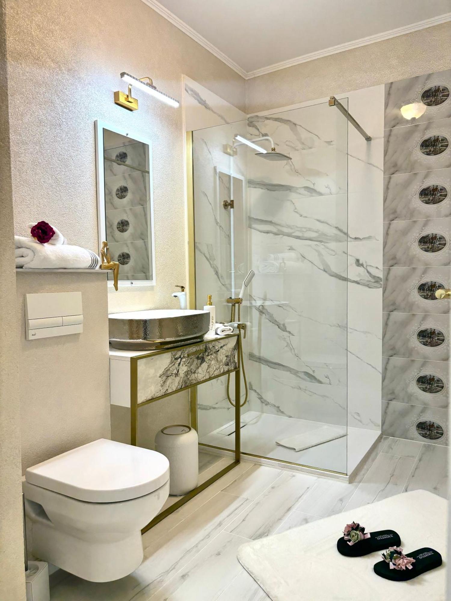 Aquilla Tower Apartment 8Th Floor Cluj-Napoca Eksteriør billede